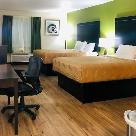 Quality Inn & Suites Lake Charles South Buitenkant foto