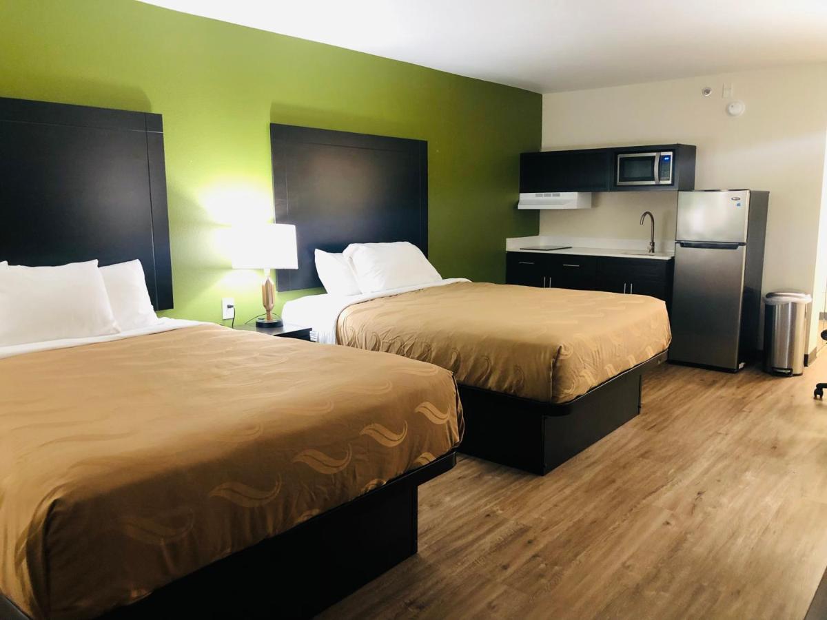 Quality Inn & Suites Lake Charles South Buitenkant foto
