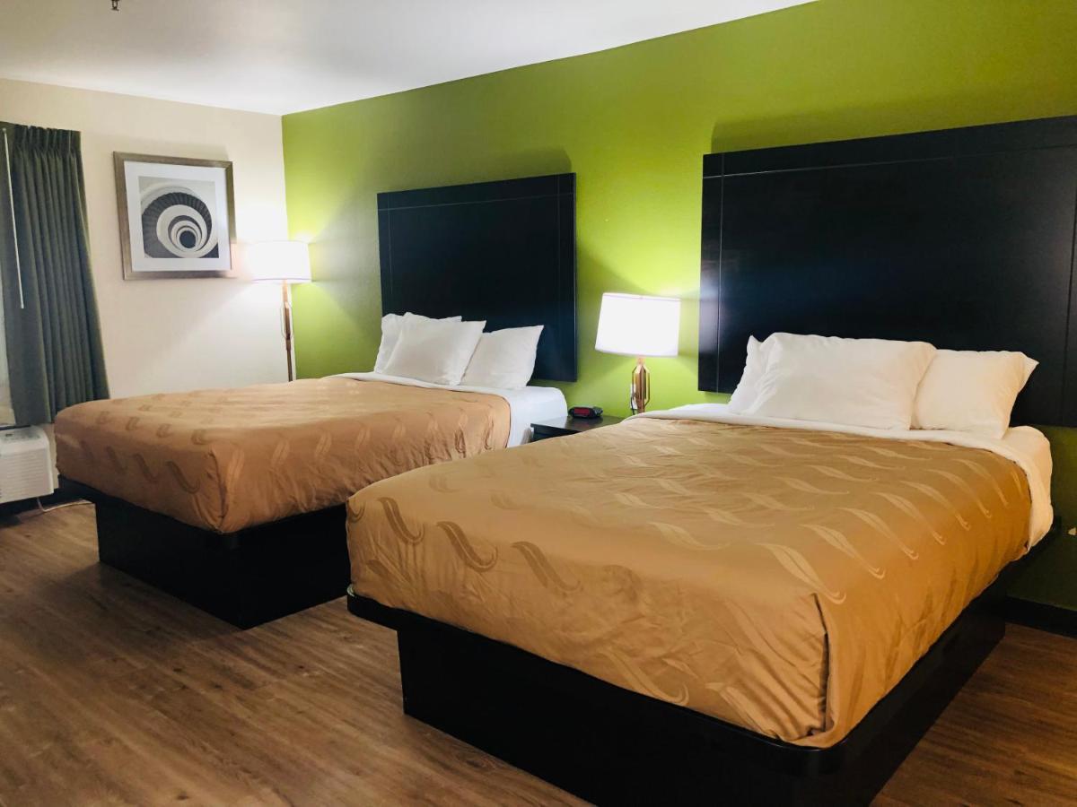 Quality Inn & Suites Lake Charles South Buitenkant foto