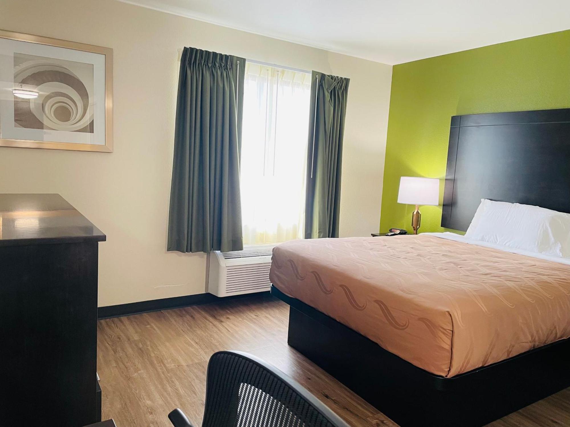 Quality Inn & Suites Lake Charles South Buitenkant foto