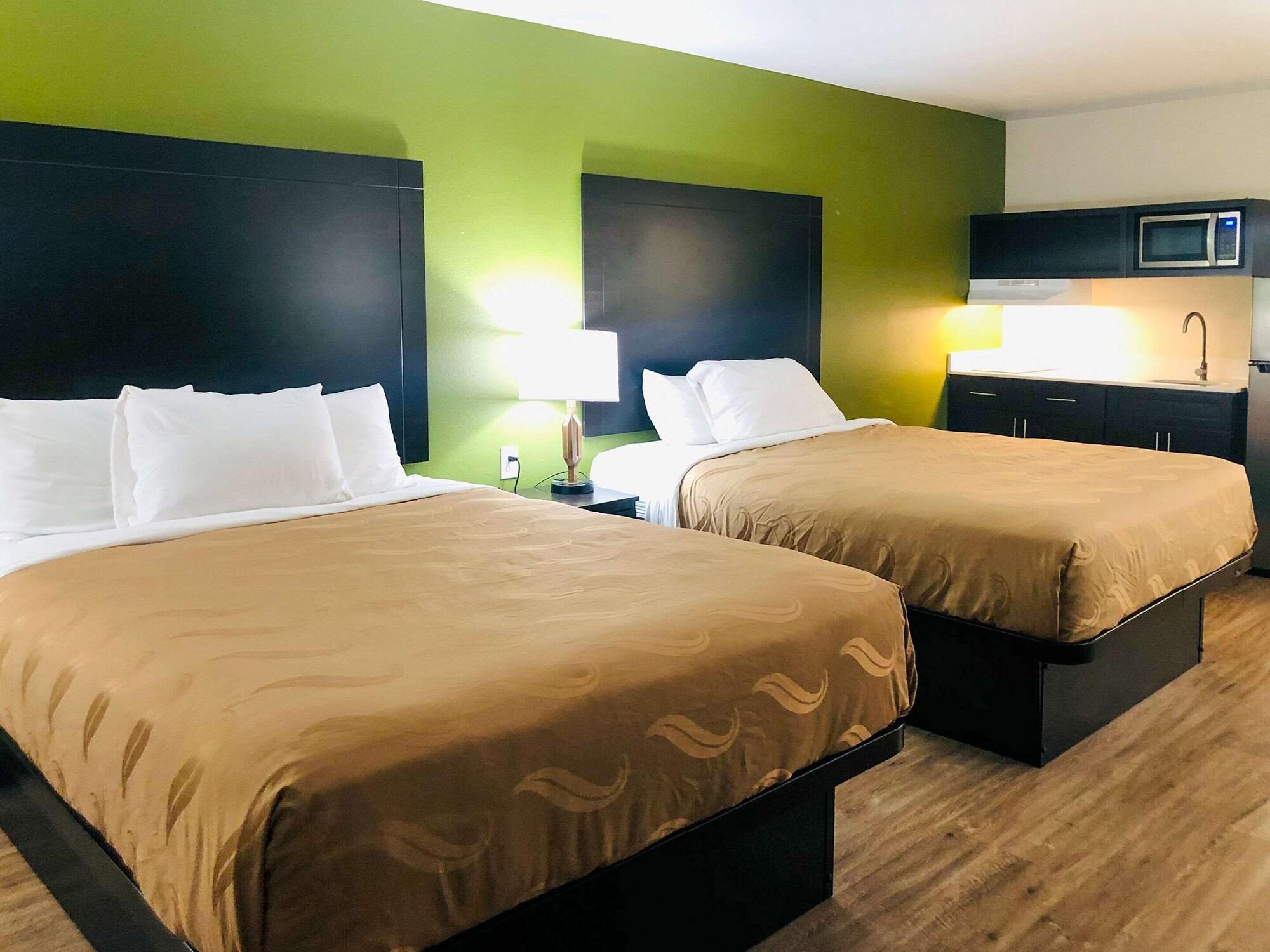 Quality Inn & Suites Lake Charles South Buitenkant foto