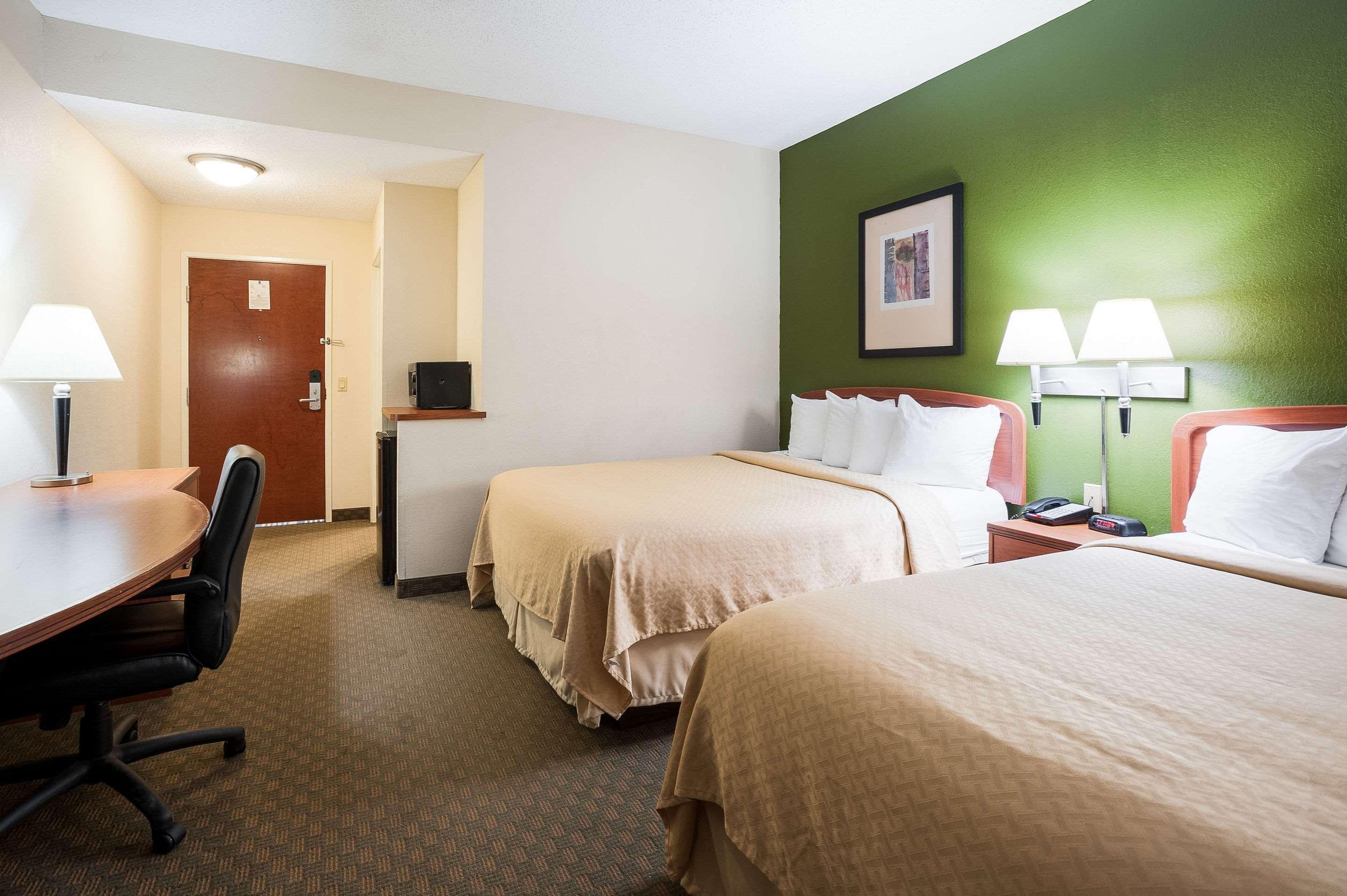 Quality Inn & Suites Lake Charles South Buitenkant foto