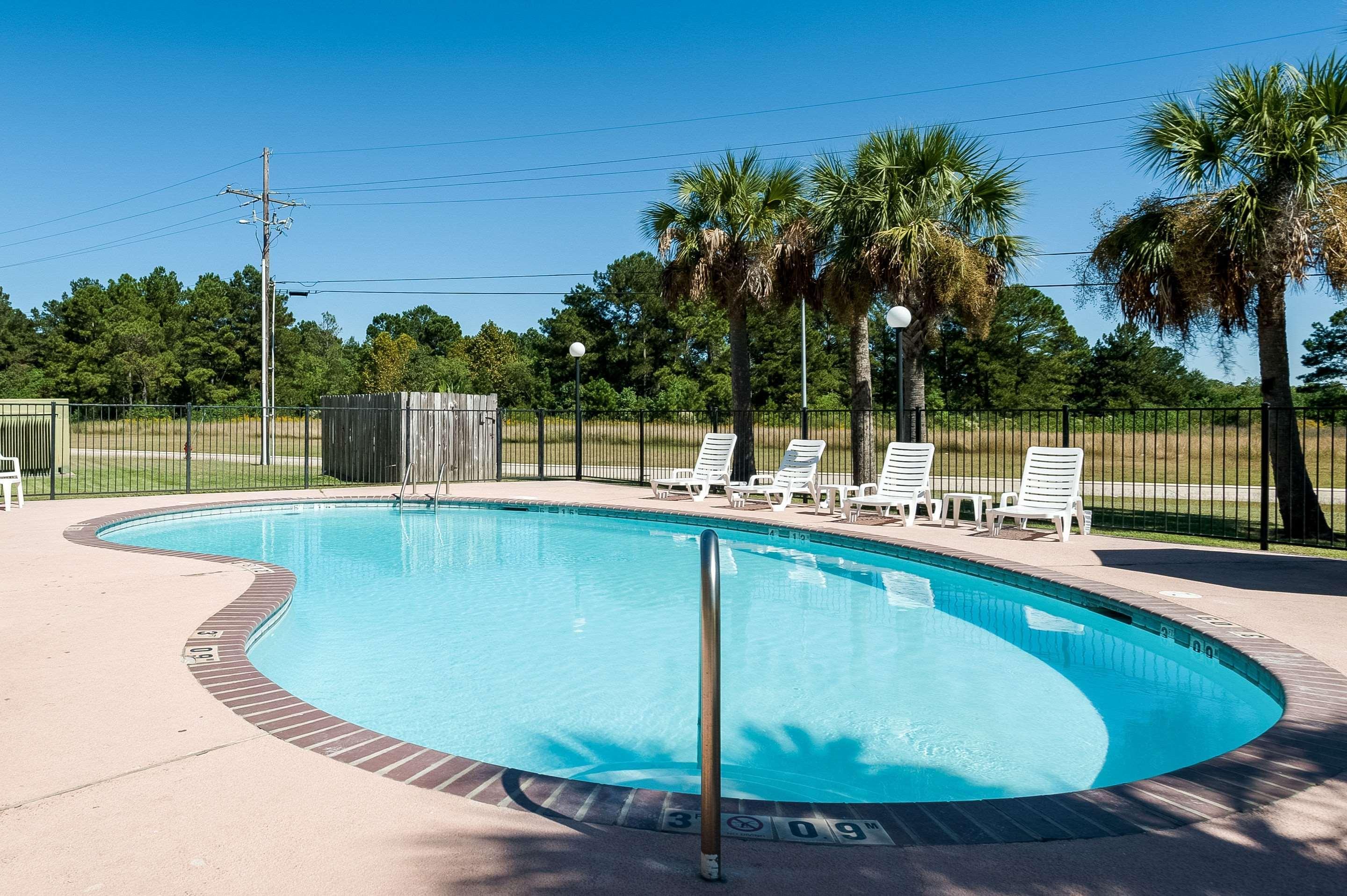 Quality Inn & Suites Lake Charles South Buitenkant foto