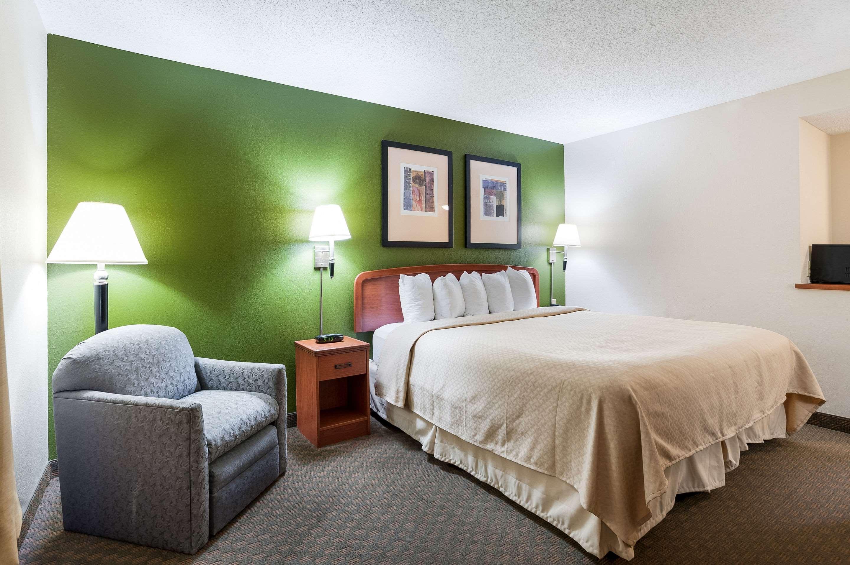 Quality Inn & Suites Lake Charles South Buitenkant foto