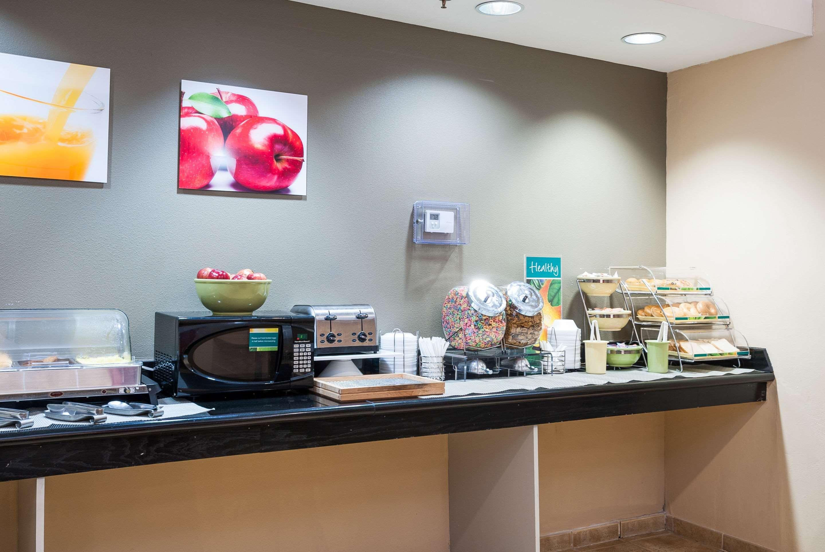 Quality Inn & Suites Lake Charles South Buitenkant foto