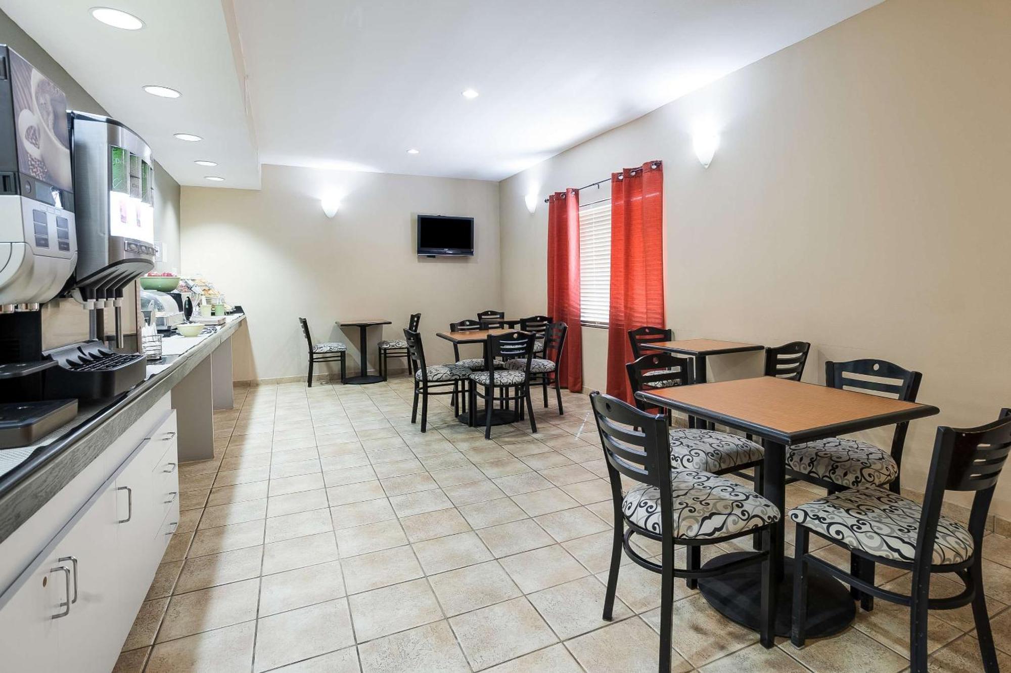 Quality Inn & Suites Lake Charles South Buitenkant foto