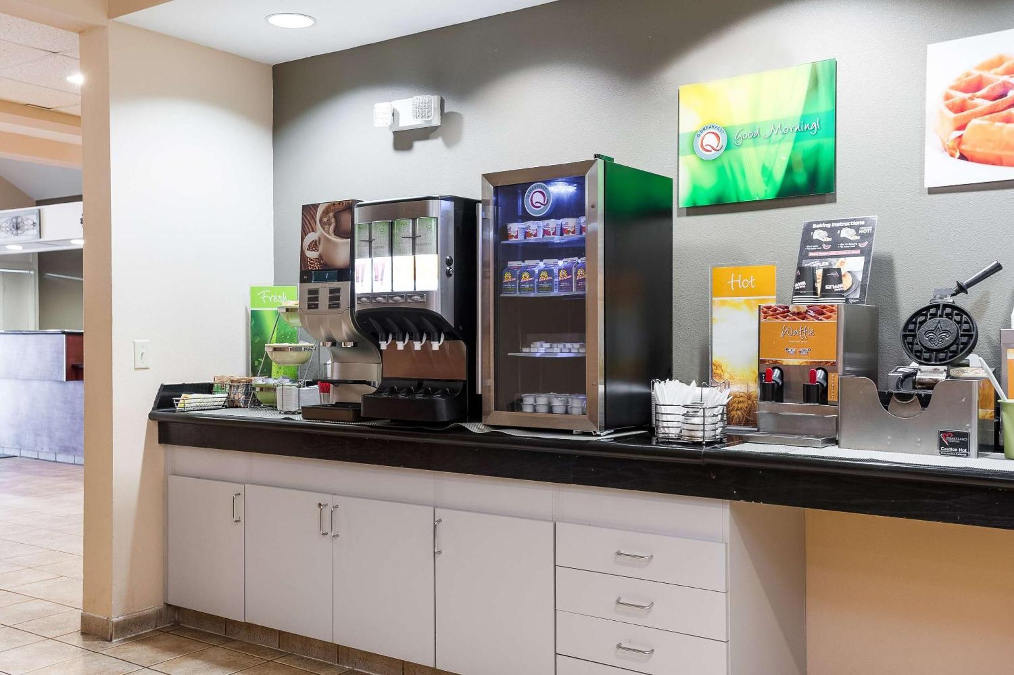 Quality Inn & Suites Lake Charles South Buitenkant foto