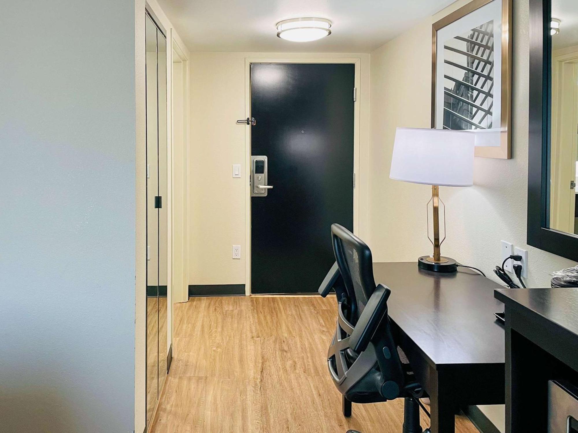 Quality Inn & Suites Lake Charles South Buitenkant foto