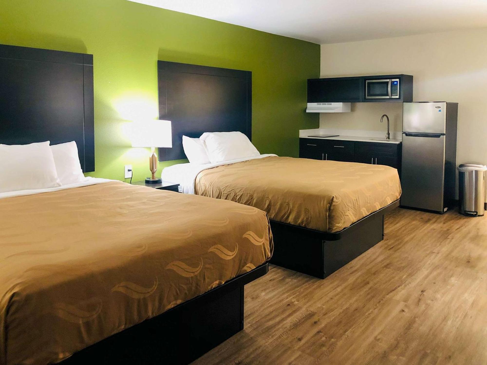 Quality Inn & Suites Lake Charles South Buitenkant foto